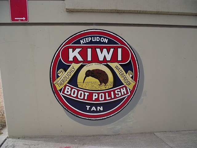KIWI Boot Polish
